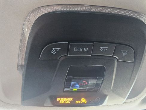 Used 2023 Toyota Corolla LE FWD image 38