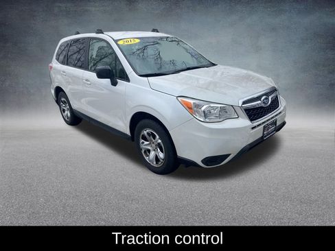 Used 2015 Subaru Forester 2.5i image 9