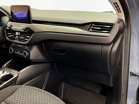 Used 2025 Ford Escape Active w/ Cold Weather Package image 17