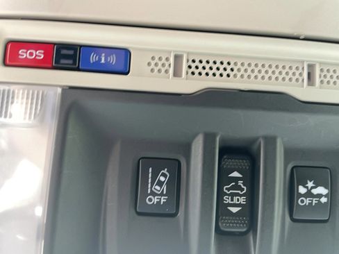 Used 2022 Subaru Forester Premium image 15