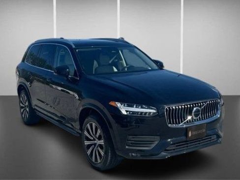 Used 2023 Volvo XC90 B5 Core w/ Protection Package Premier image 2