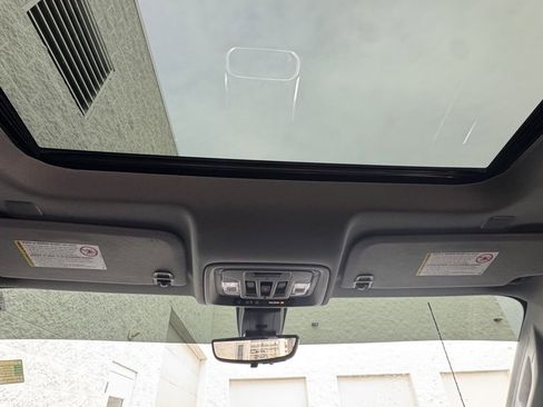 Used 2022 Chevrolet Silverado 2500 LTZ w/ LTZ Premium Package image 11