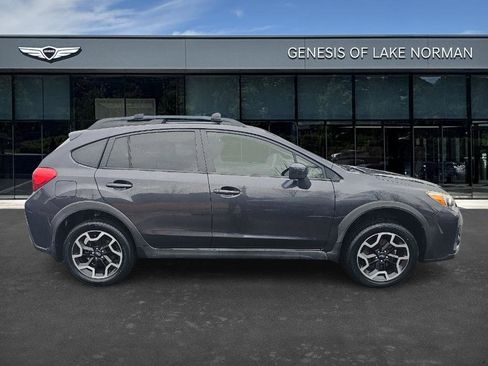Used 2016 Subaru Crosstrek 2.0i Premium image 4