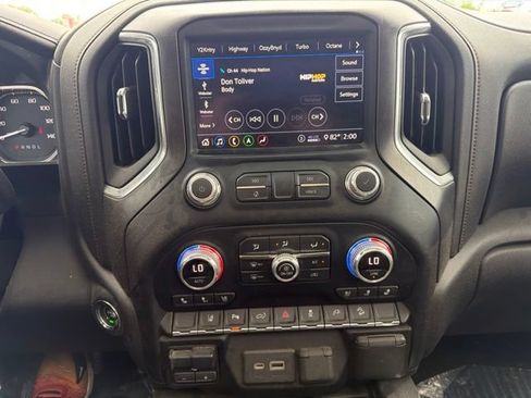 Used 2020 GMC Sierra 2500 AT4 w/ AT4 Premium Package AWD/4WD image 22