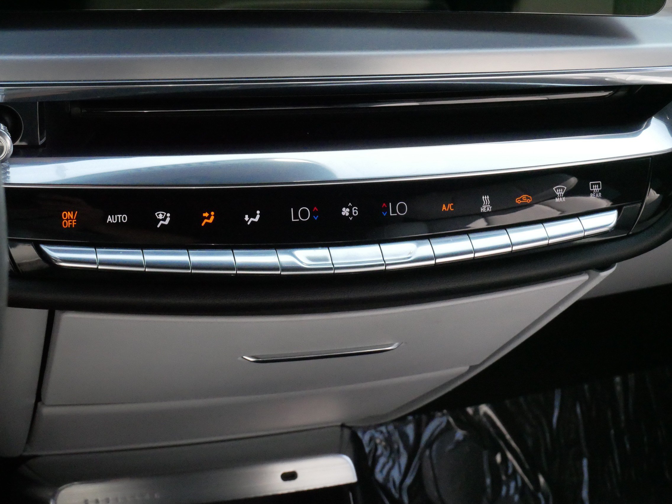 Used 2024 Cadillac Lyriq Sport RWD image 23