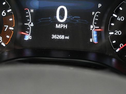 Used 2024 Jeep Compass Latitude w/ Convenience Group AWD/4WD image 15