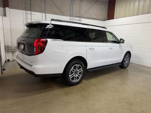 Certified 2025 Ford Expedition Max Active AWD/4WD image 8