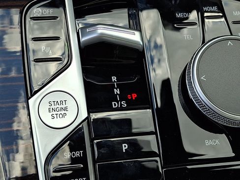 New 2026 BMW X5 xDrive40i AWD/4WD image 11
