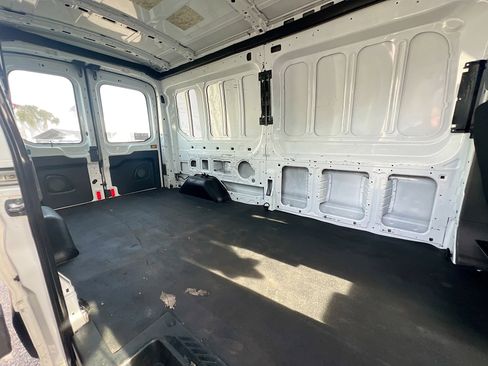 Used 2020 Ford Transit 250 Medium Roof w/ Load Area Protection Package image 32
