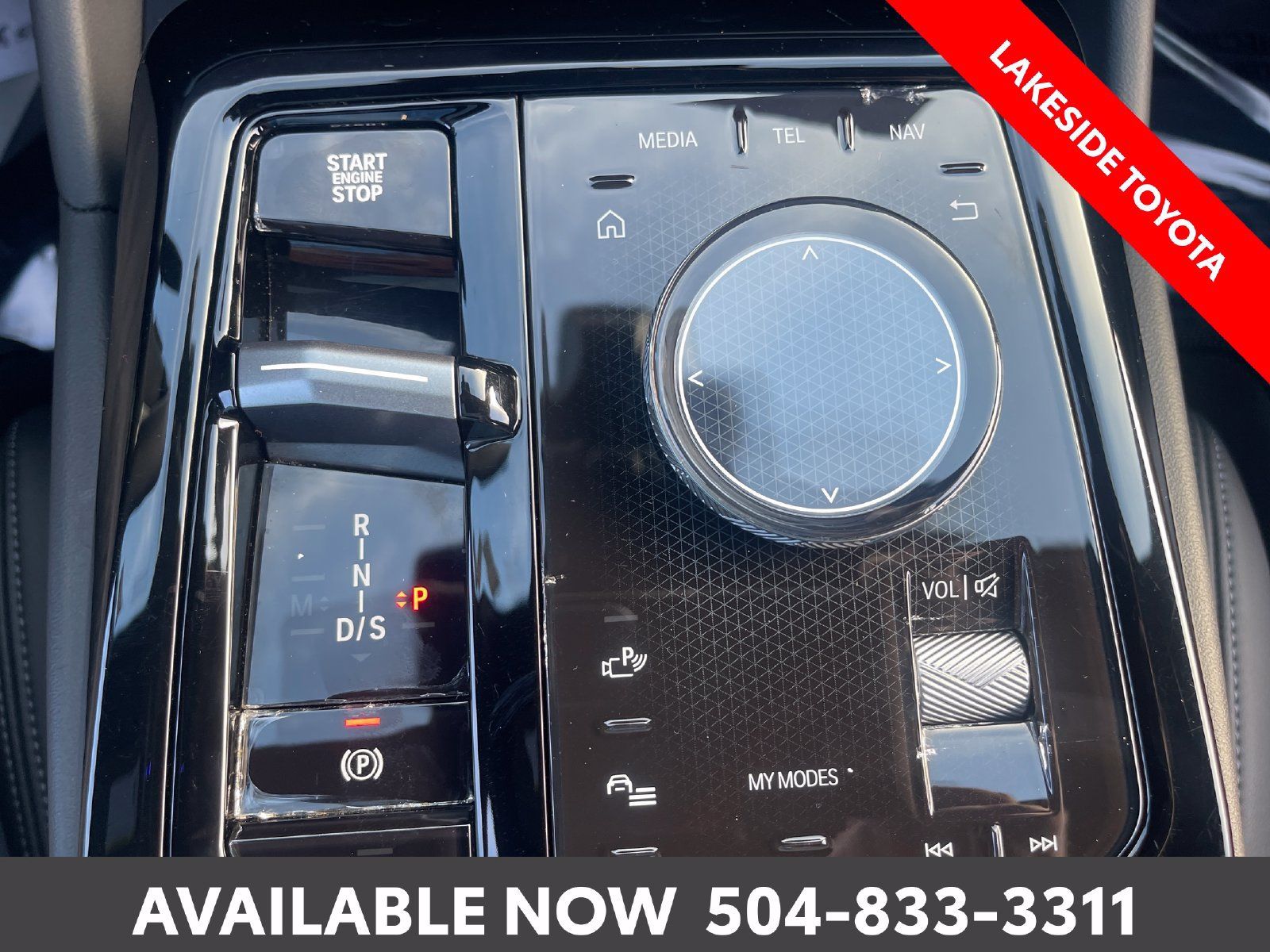 Used 2024 BMW 530i xDrive w/ Premium Package AWD/4WD image 32