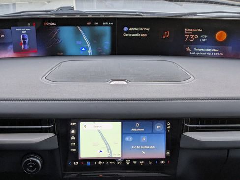 Certified 2025 Lincoln Navigator Reserve image 21