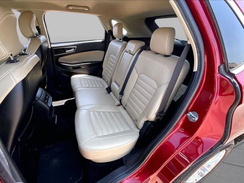 Used 2017 Ford Edge SEL w/ Equipment Group 201A AWD/4WD image 20