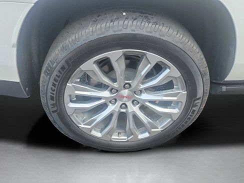 Used 2023 GMC Yukon XL Denali image 7