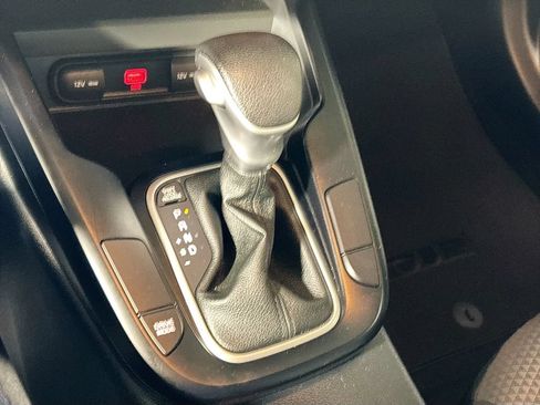 Used 2022 Kia Soul LX w/ Technology Package FWD image 17