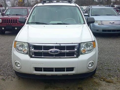 Used 2012 Ford Escape XLT image 2