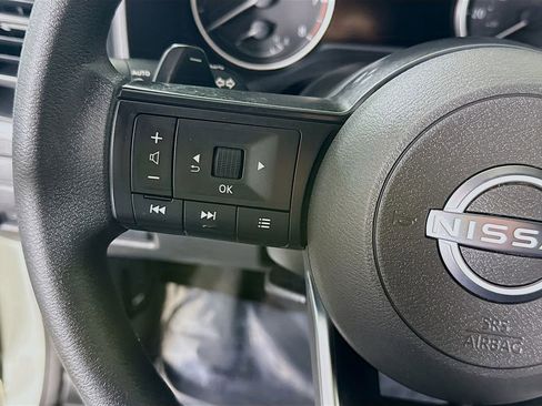 Certified 2024 Nissan Rogue S image 20