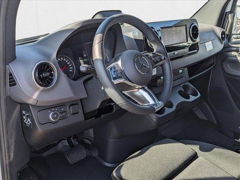 New 2025 Mercedes-Benz Sprinter 2500 image 3