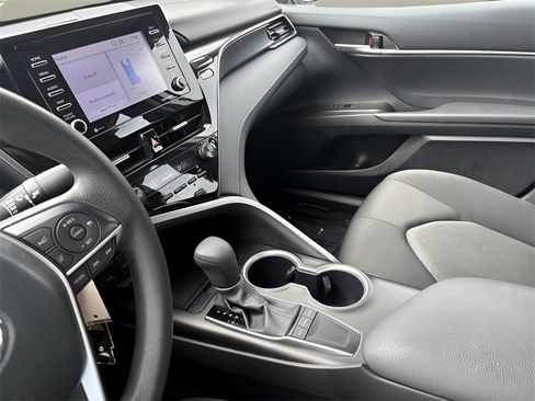 Used 2024 Toyota Camry LE image 8