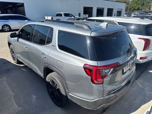 Used 2023 GMC Acadia SLT w/ Elevation Edition FWD image 19
