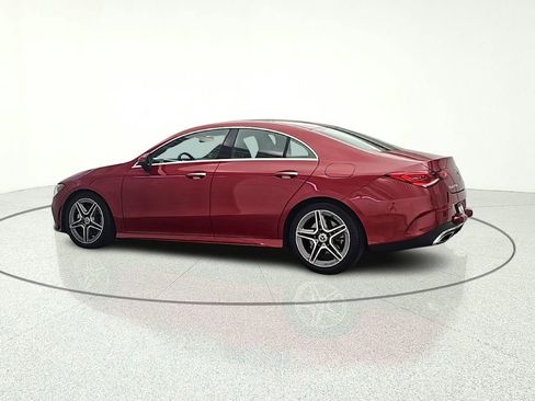 Used 2021 Mercedes-Benz CLA 250 4MATIC image 5