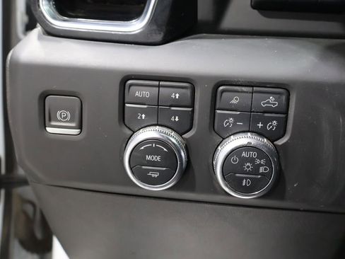 Used 2024 GMC Sierra 2500 Denali Ultimate image 39