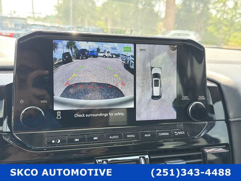 Used 2023 Nissan Pathfinder SL w/ SL Premium Package FWD image 17