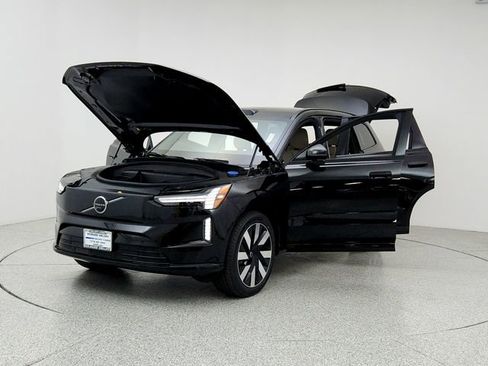 New 2025 Volvo EX90 Plus image 9