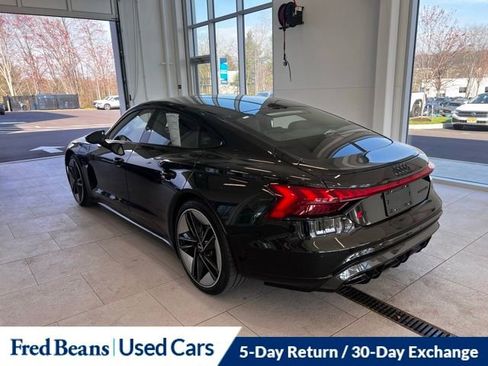 Used 2022 Audi RS e-tron GT image 3