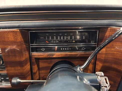 Used 1987 Cadillac Brougham RWD image 15