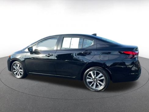Used 2025 Nissan Versa SV image 11