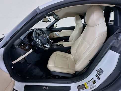 Used 2011 BMW Z4 sDrive30i RWD image 21