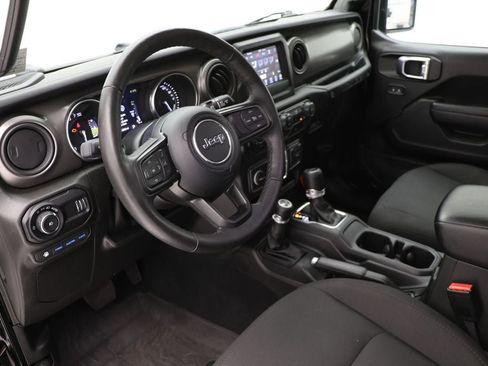 Used 2023 Jeep Wrangler Unlimited w/ Cold Weather Group image 14