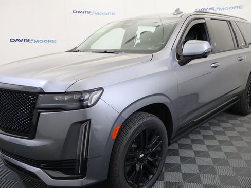 Used 2021 Cadillac Escalade ESV Sport w/ Driver Assist Tech Package image 12