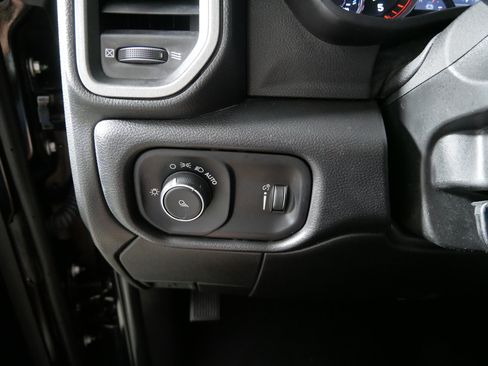 Used 2024 RAM 2500 Tradesman w/ Safety Group AWD/4WD image 26