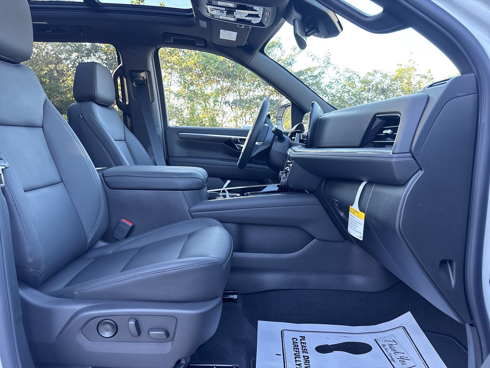 New 2027 Chevrolet Tahoe Z71 w/ Comfort Package AWD/4WD image 28