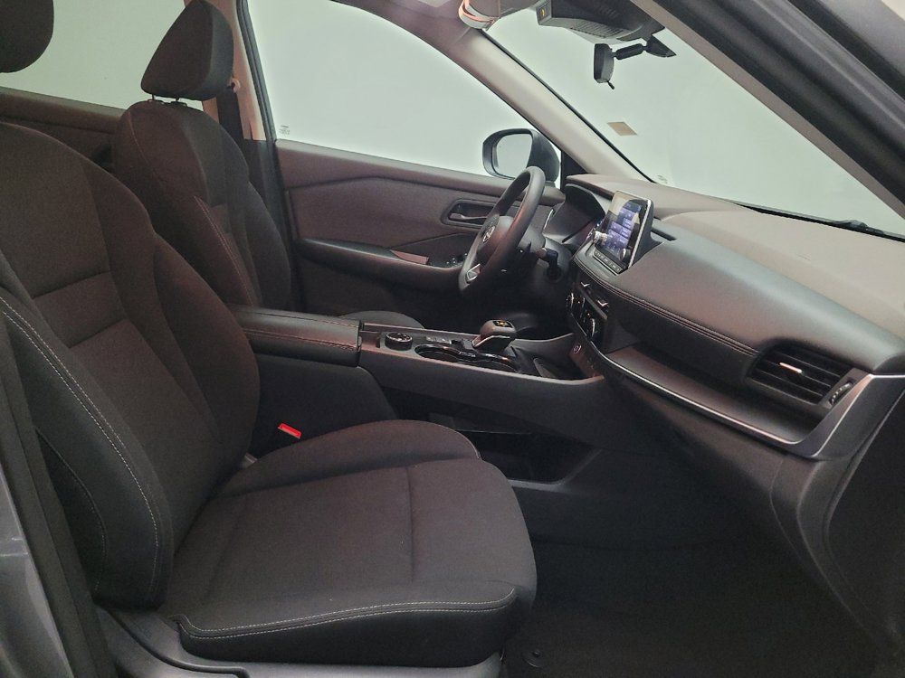 Used 2023 Nissan Rogue S AWD/4WD image 21