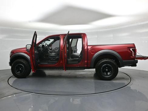 Certified 2017 Ford F150 Raptor w/ Equipment Group 802A Luxury image 39