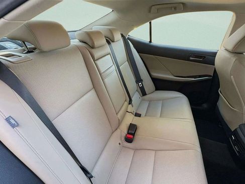 Used 2017 Lexus IS 300 F Sport image 14