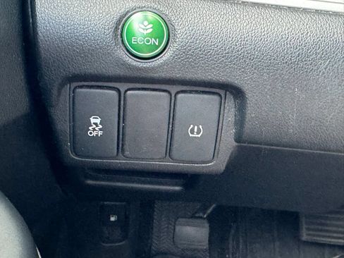 Used 2016 Honda CR-V LX image 32