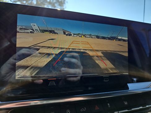 Used 2024 GMC Sierra 1500 SLT image 38