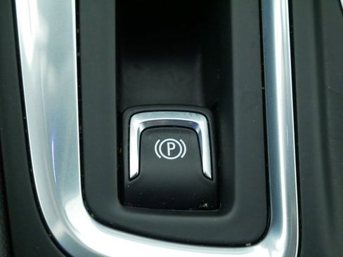 Used 2019 Chevrolet Equinox LT AWD/4WD image 34