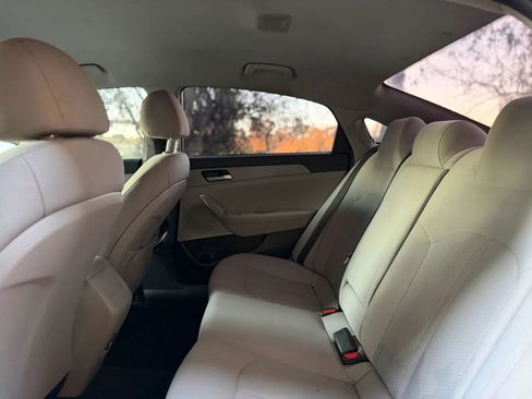 Used 2019 Hyundai Sonata SE image 19