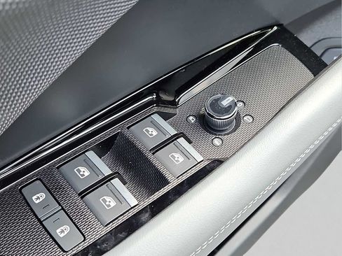 New 2026 Audi Q3 quattro 2.0T AWD/4WD image 6