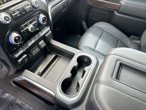 Used 2021 GMC Sierra 1500 SLT image 28