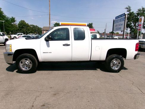 Used 2011 Chevrolet Silverado 2500 W/T AWD/4WD image 1