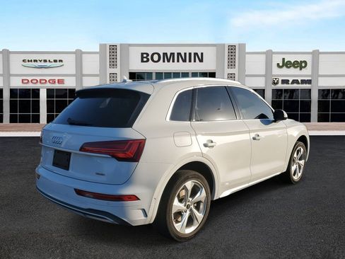 Used 2021 Audi Q5 Prestige w/ Prestige Package image 3