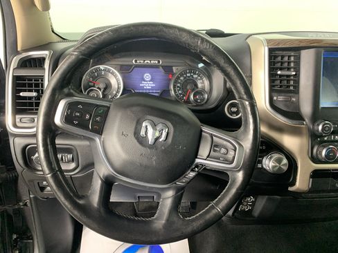 Used 2019 RAM 1500 Laramie AWD/4WD image 21
