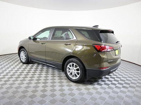 Used 2024 Chevrolet Equinox LT AWD/4WD image 4