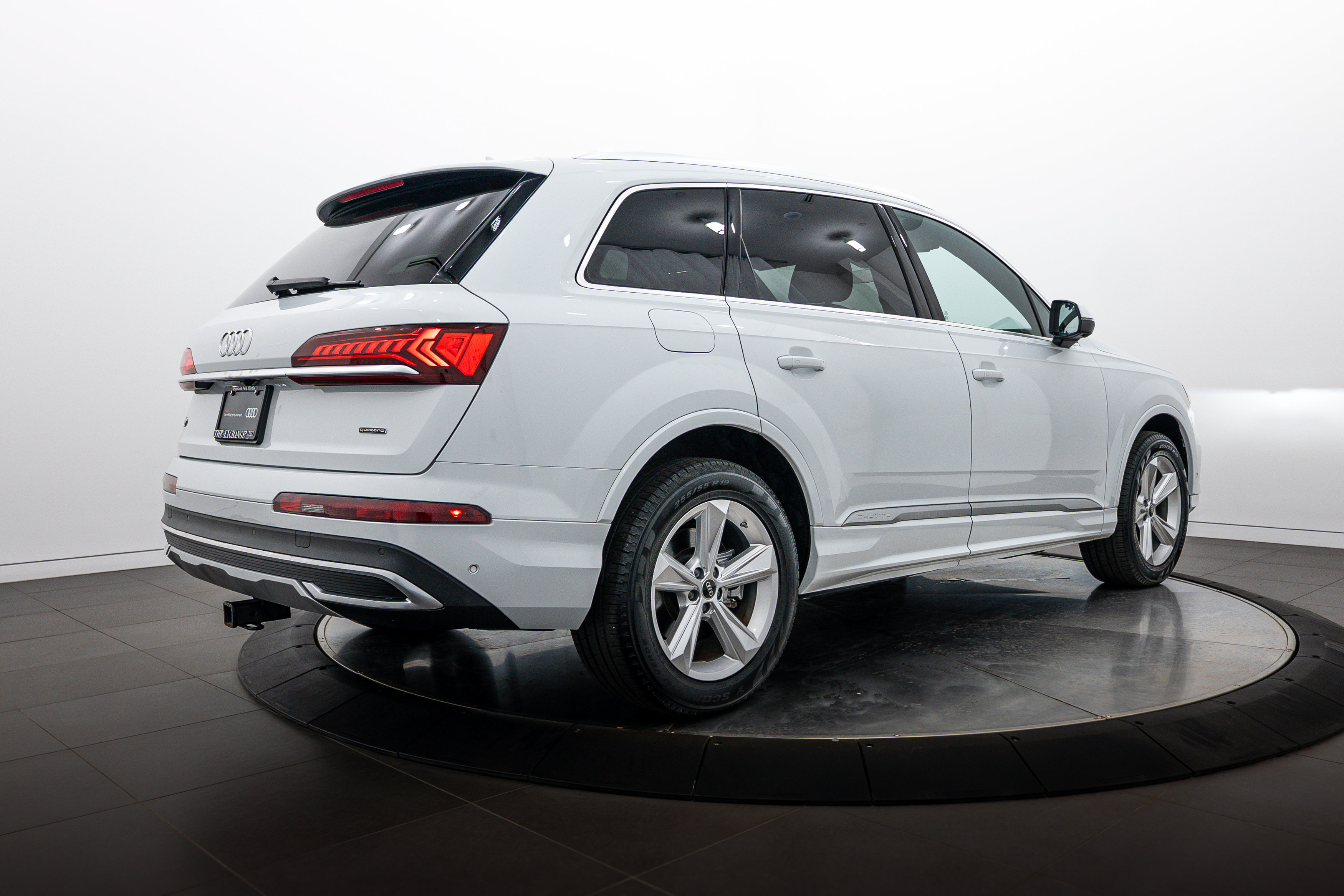 Certified 2023 Audi Q7 2.0T Premium Plus w/ Premium Plus Package AWD/4WD image 4