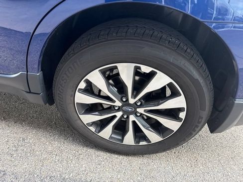 Used 2016 Subaru Outback 2.5i Limited AWD/4WD image 13